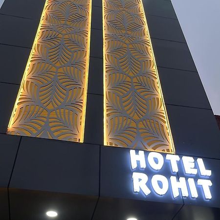 Hotel Rohit ,Agra Cantt Railway Station Exterior photo